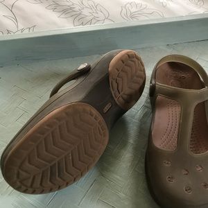 CROCS Mary Jane style -size 6 women’s